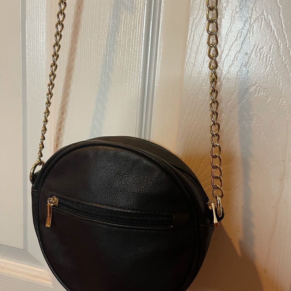 Olivia Miller the collection Emoji smiley yellow and black crossbody. - Picture 5 of 11